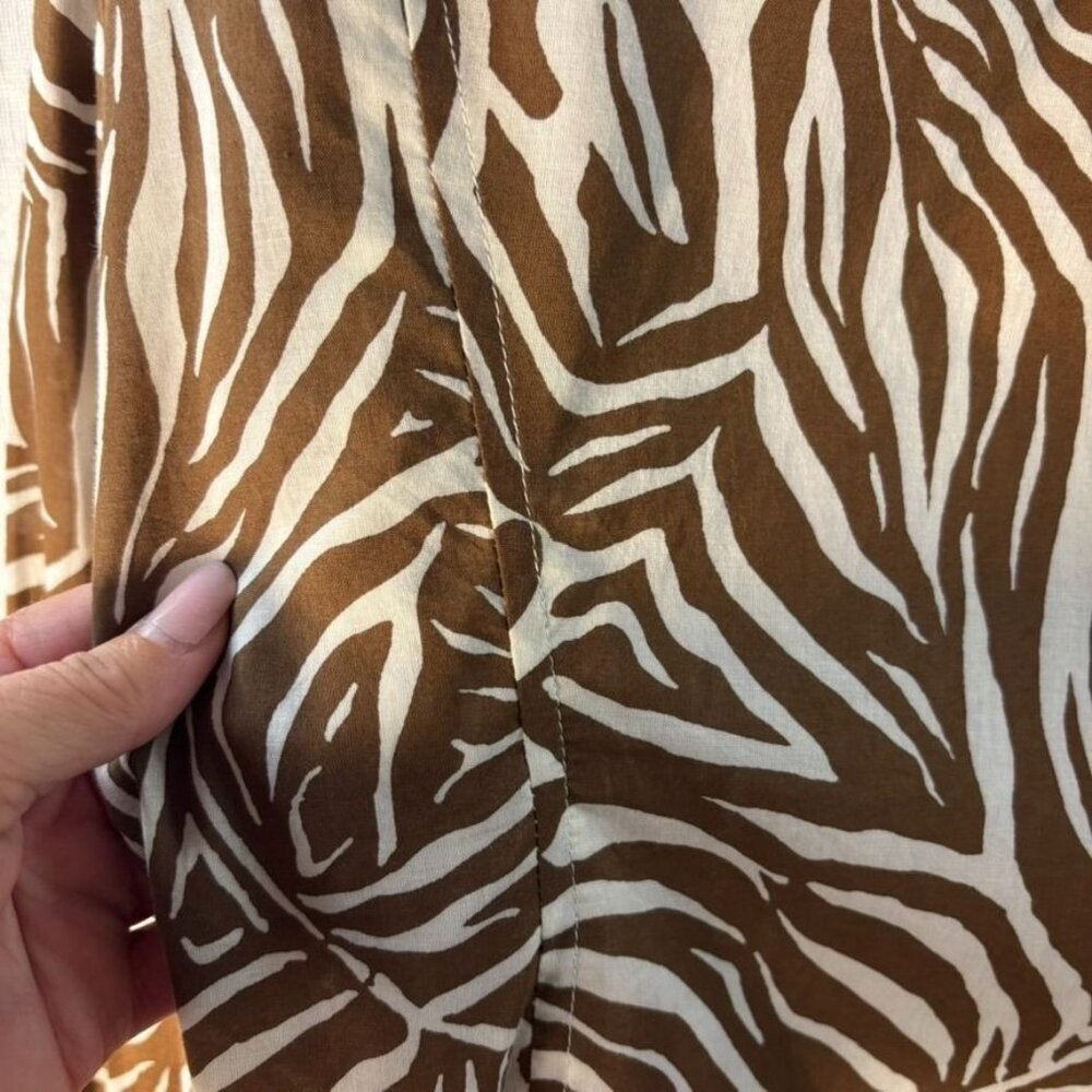 Jones New York Sport Brown & White Zebra Print Button-Up Long Sleeve Shirt - Picture 12 of 13